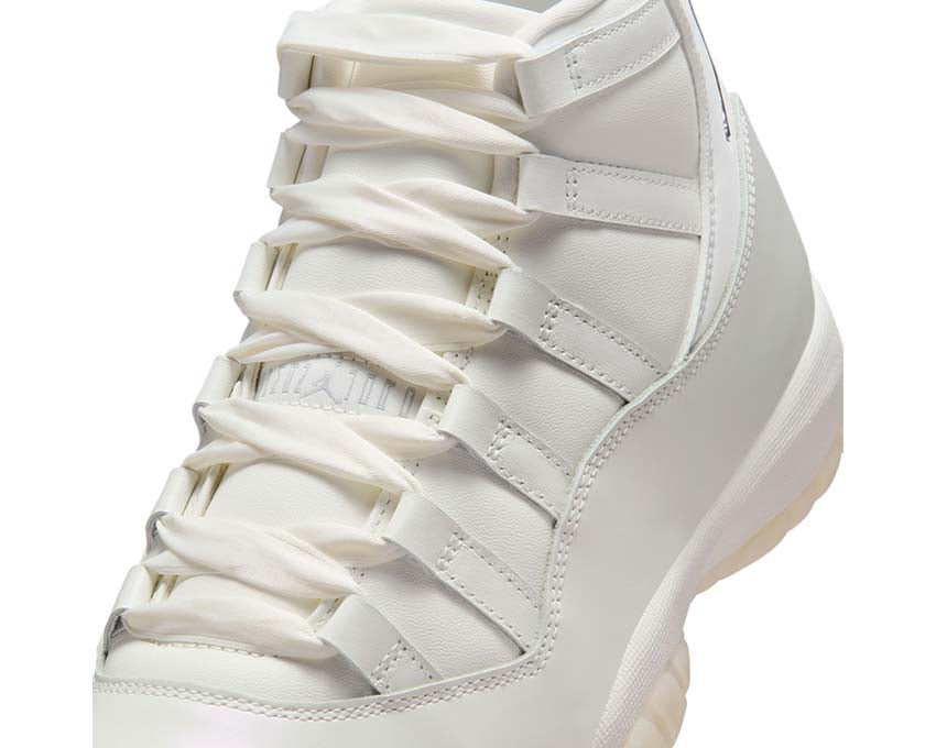Air Jordan 11 Retro W "Pearl"