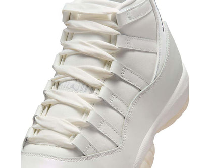 Air Jordan 11 Retro W "Pearl"