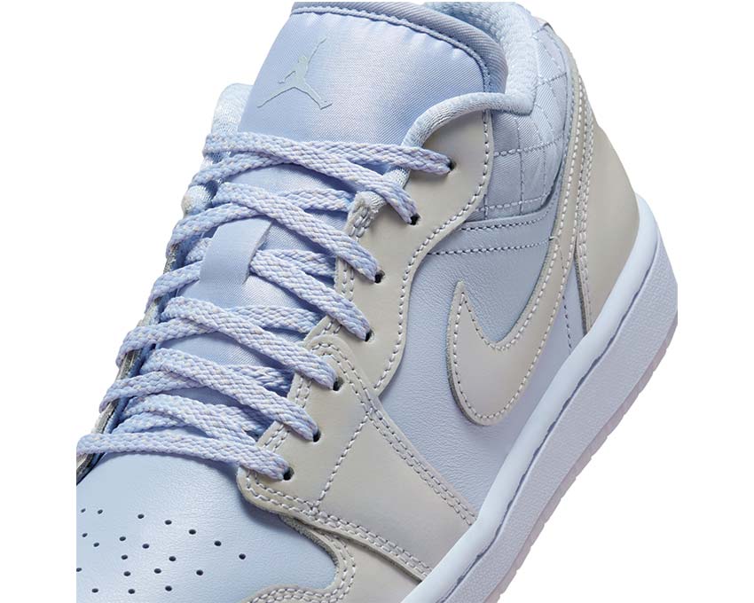 Air Jordan 1 Low SE W "Pearlized"