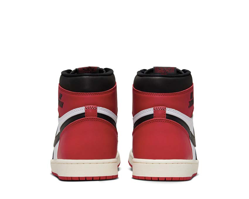 Air Jordan 1 Retro High OG "Black Toe"