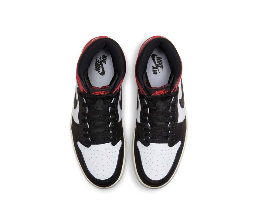 Air Jordan 1 Retro High OG "Black Toe"