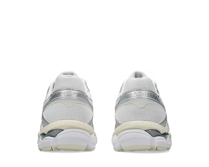 Asics Gel Cumulus 16 "White"