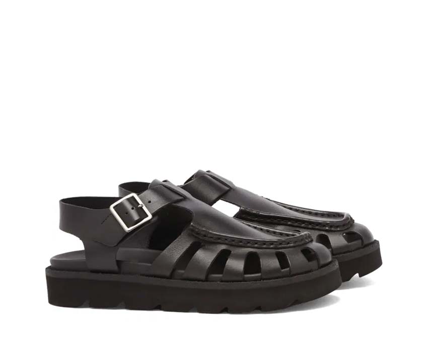 Clarks Meare Buckle "Black Leather"