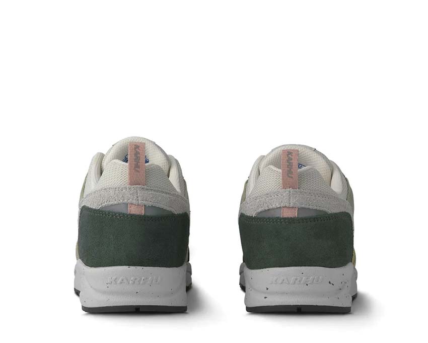 Karhu Fusion 2.0 "Darkest Spruce / Cameo Rose"