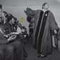 I Shall Wear a Crown - Pastor T.L. Barrett and the Youth for Christ Choir [VINYL]