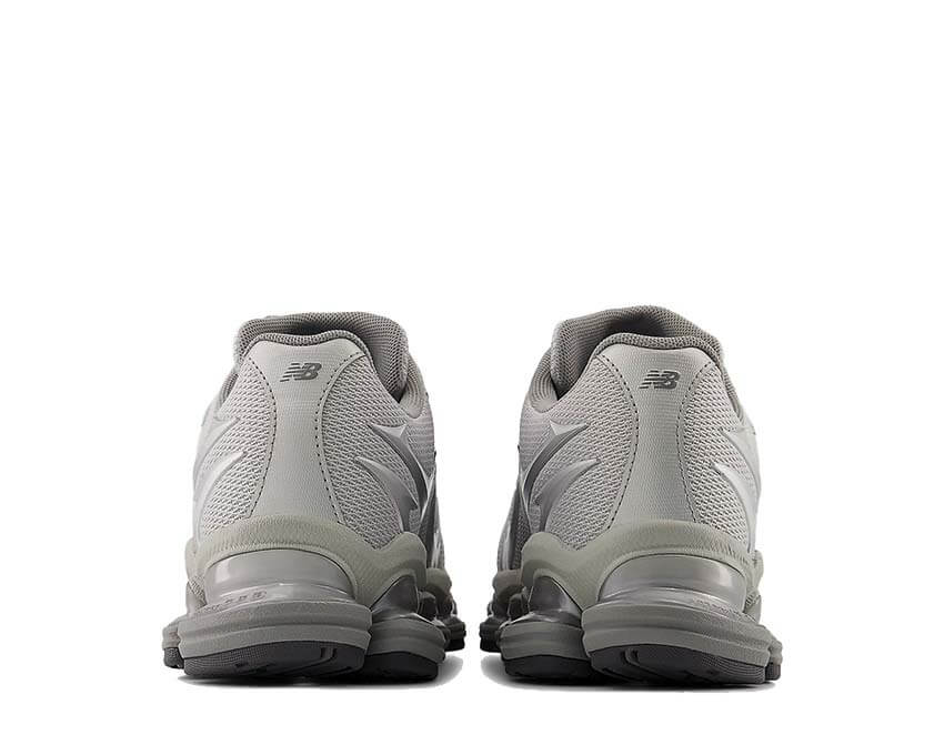 New Balance 2000 "Silver Metallic"