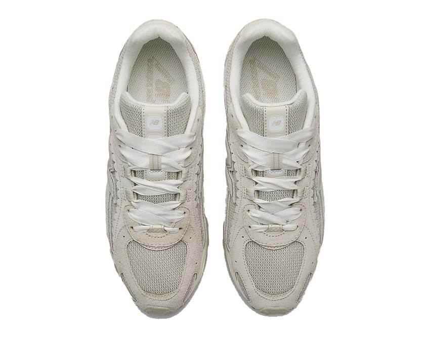 New Balance 204L "Sea Salt"
