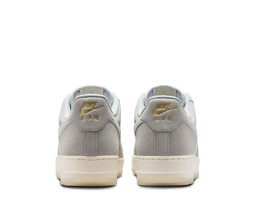 Nike Air Force 1 '07 LV8 "Smoke Grey"