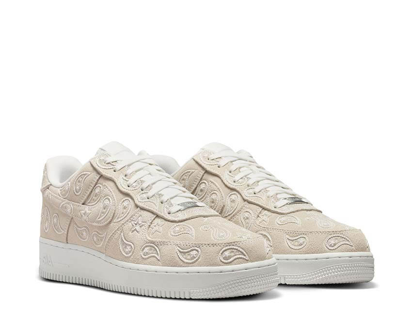 Nike Air Force 1 '07 Lv8 "Paisley"
