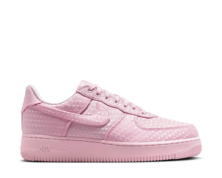 Nike Air Force 1 '07 Low SE W "Valentine's Day"