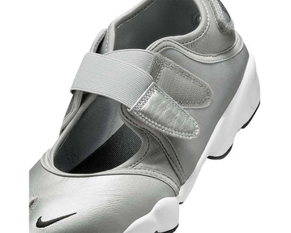 Nike Air Rift W "Metalic Silver"