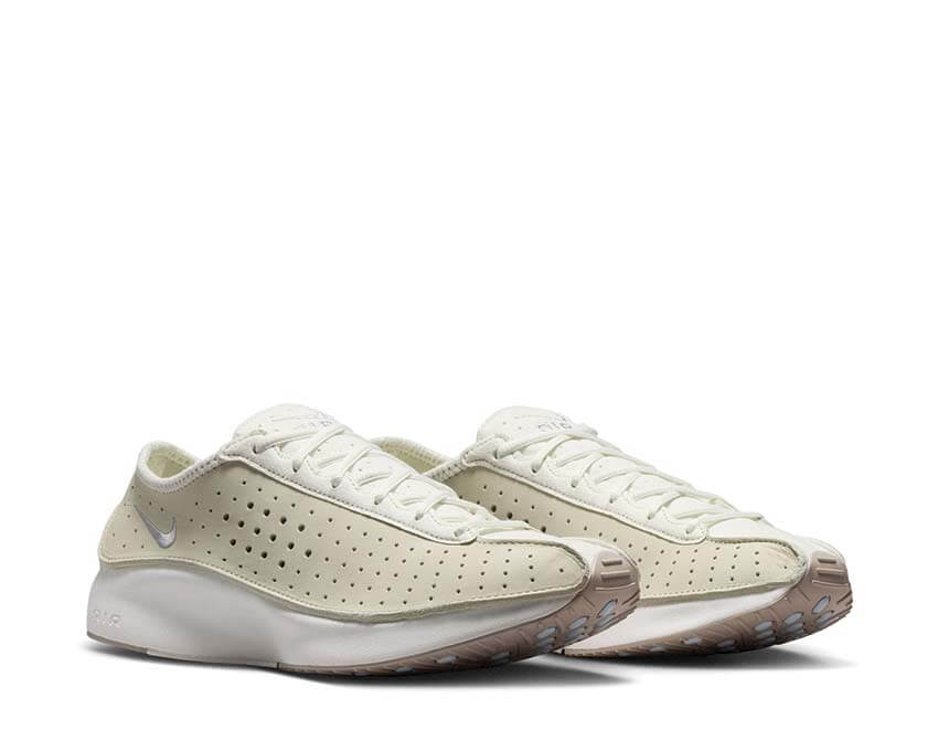 Nike Air Superfly W "Coconut Milk"