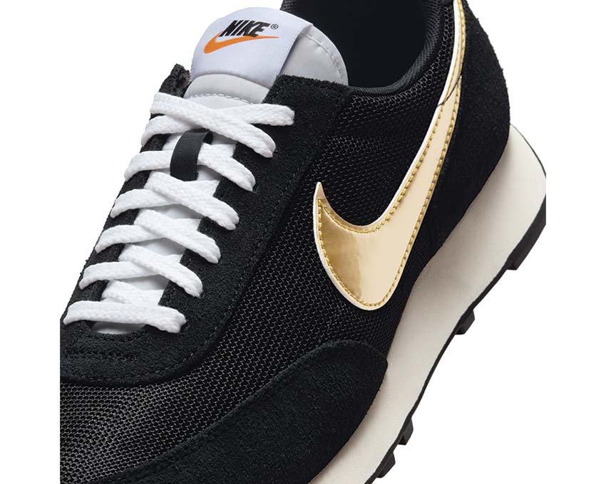 Nike Daybreak SP "Metallic Gold"
