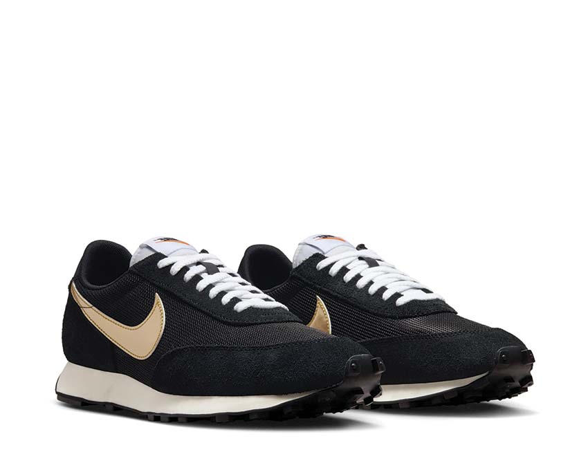 Nike Daybreak SP "Metallic Gold"