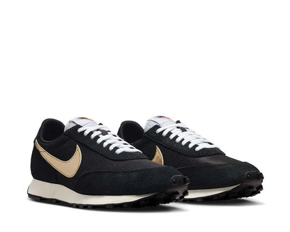 Nike Daybreak SP "Metallic Gold"