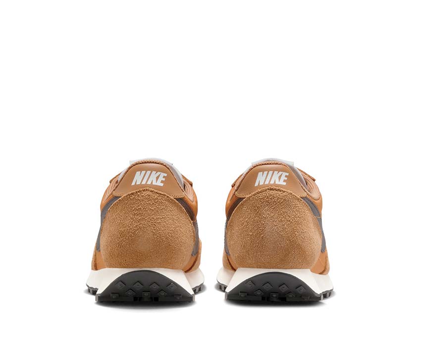 Nike Daybreak SP "Flax"