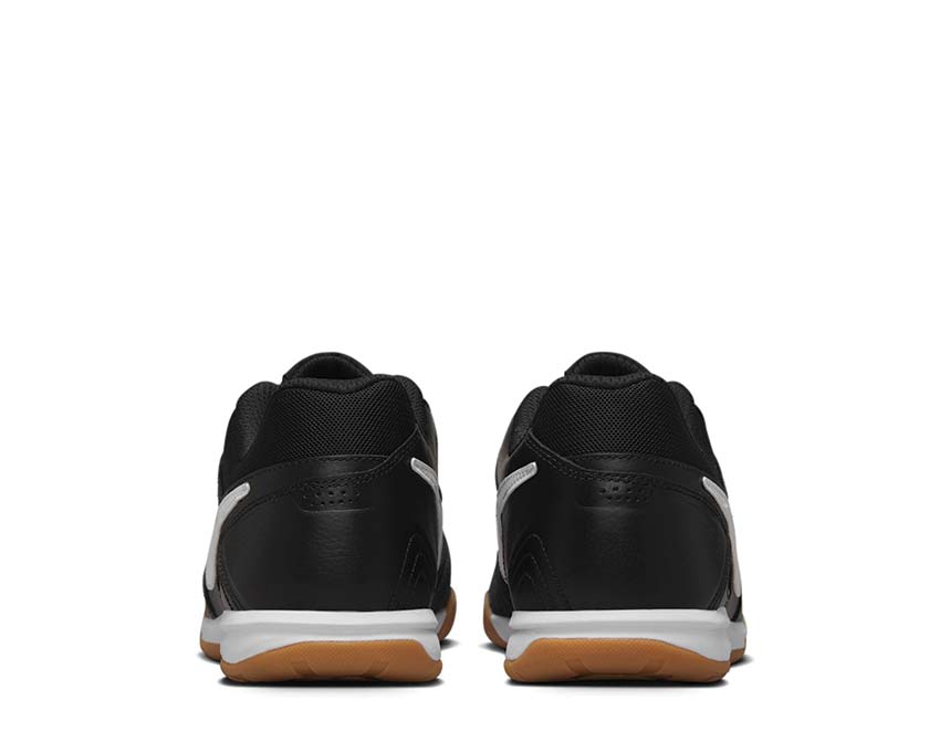 Nike Gato