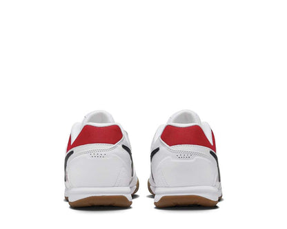 Nike Gato