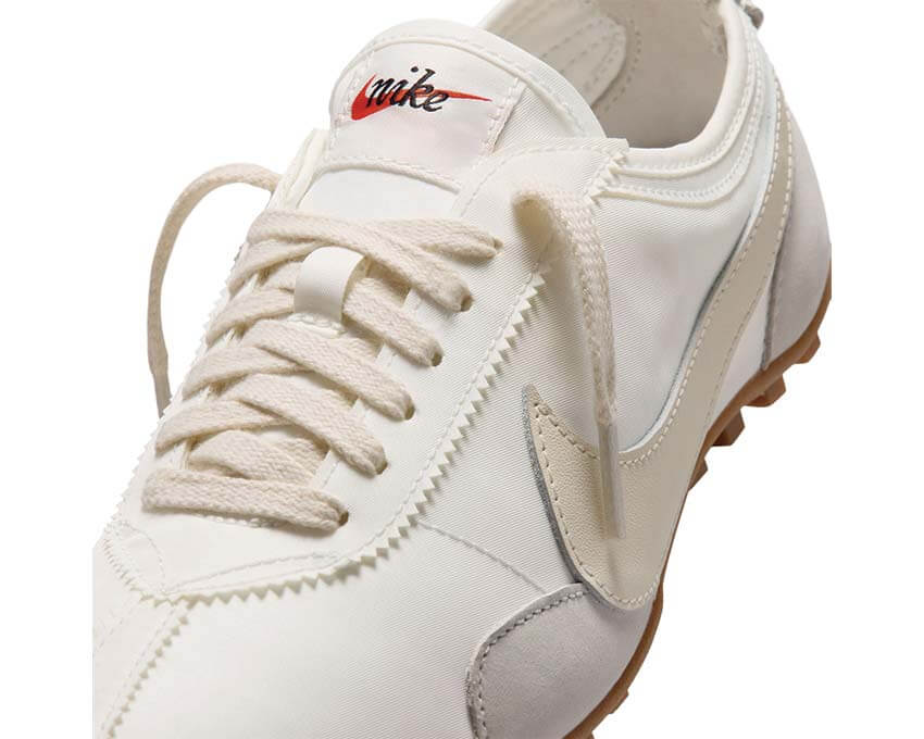 Nike Moon OG W "Soft Pearl"