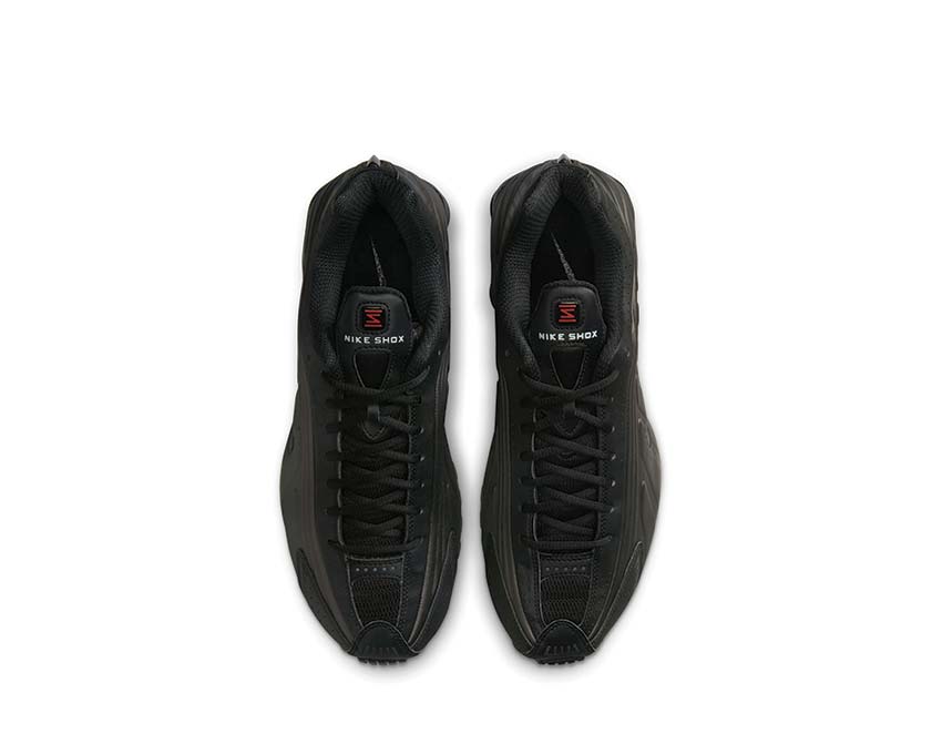 Nike Shox R4 "Black Crimson"