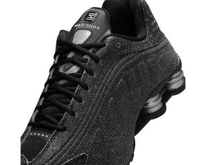 Nike Shox R4 QS "Distressed Leather"