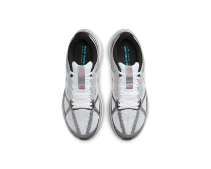 Nike Structure 25