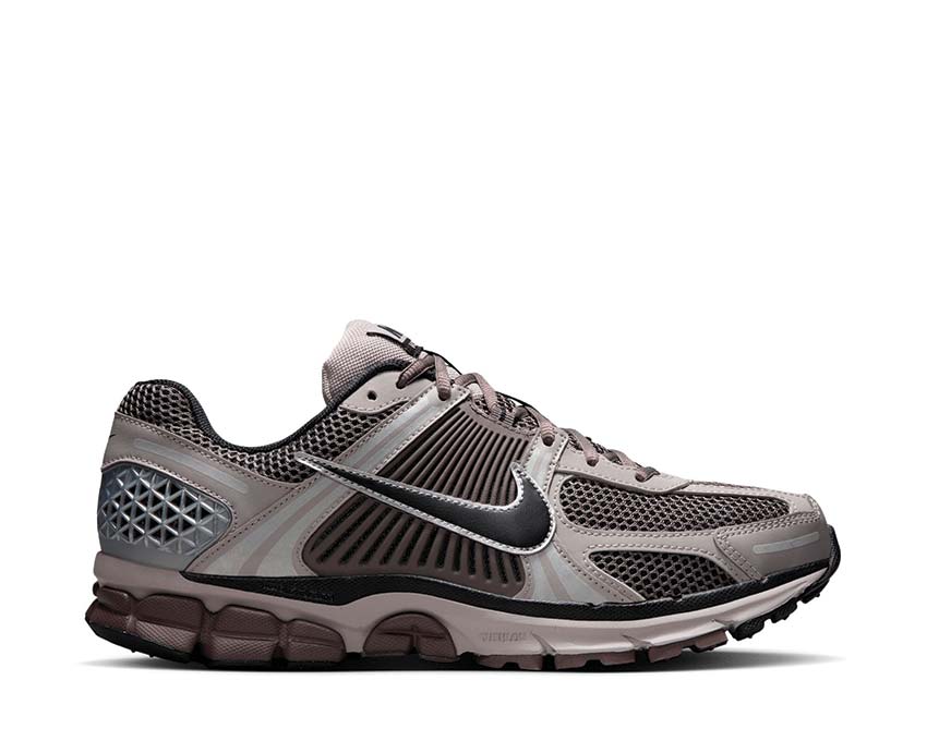Nike Zoom Vomero 5 "Cave Stone"