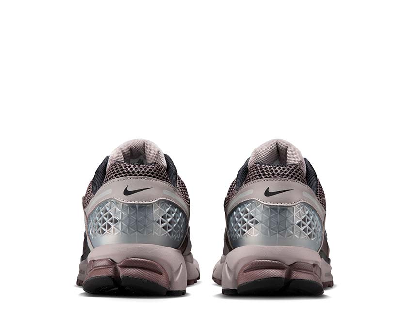 Nike Zoom Vomero 5 "Cave Stone"