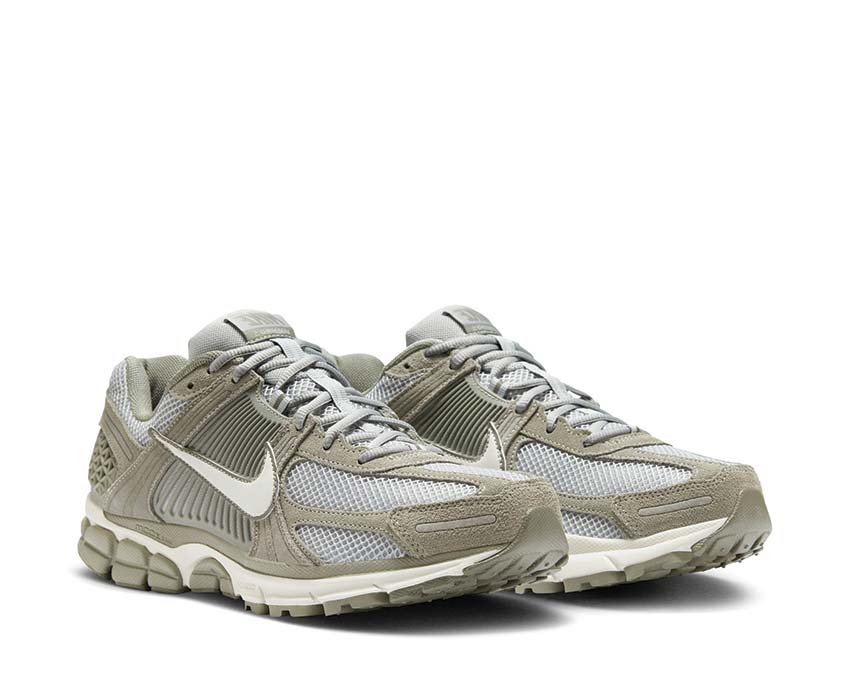 Nike Zoom Vomero 5 "Dark Stucco"