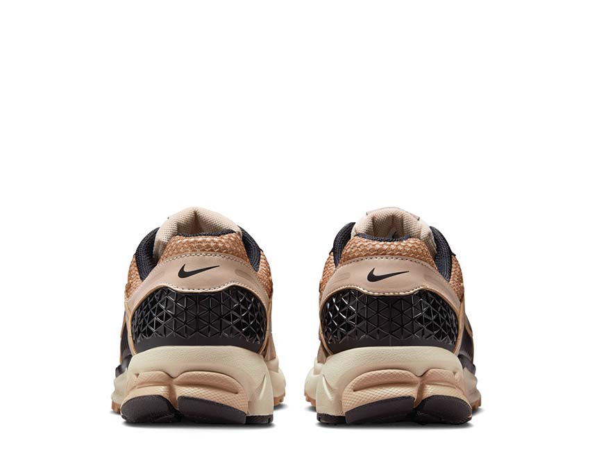 Nike Zoom Vomero 5 W "Sanddrift"