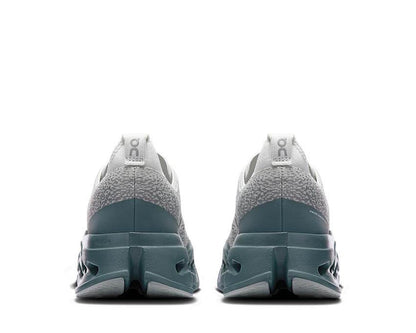 On Cloudsurfer Max "Iceberg"