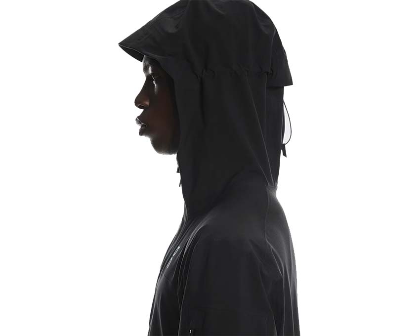 On Trek Jacket M "Black"