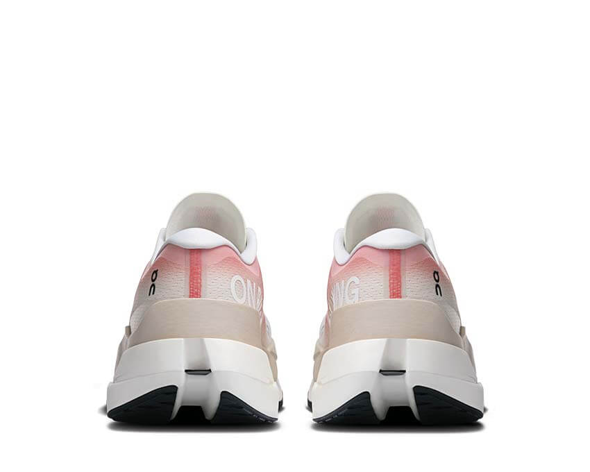 On Cloudboom Max "Pearl"