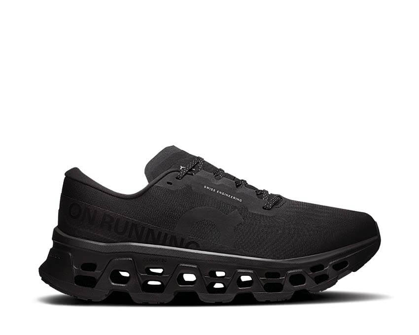 On Cloudmonster 3 "Black"