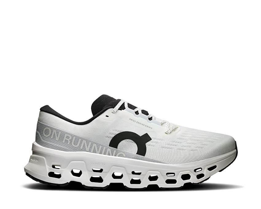 On Cloudmonster 3 "White"