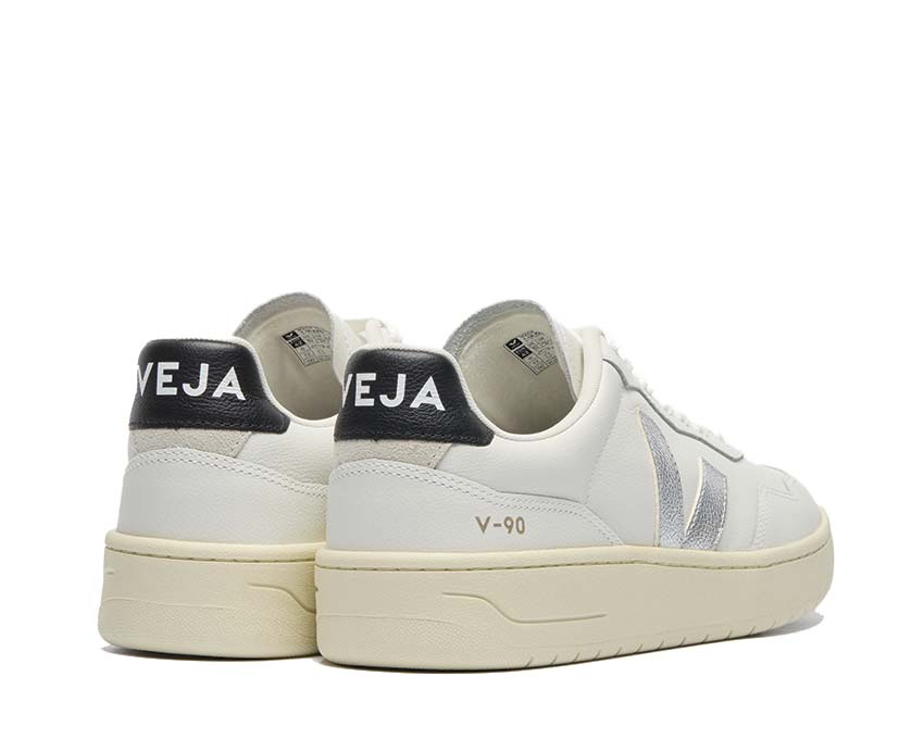 Veja V-90 O.T. Leather "Silver"