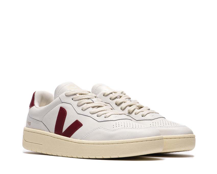 Veja V-90 O.T. Leather