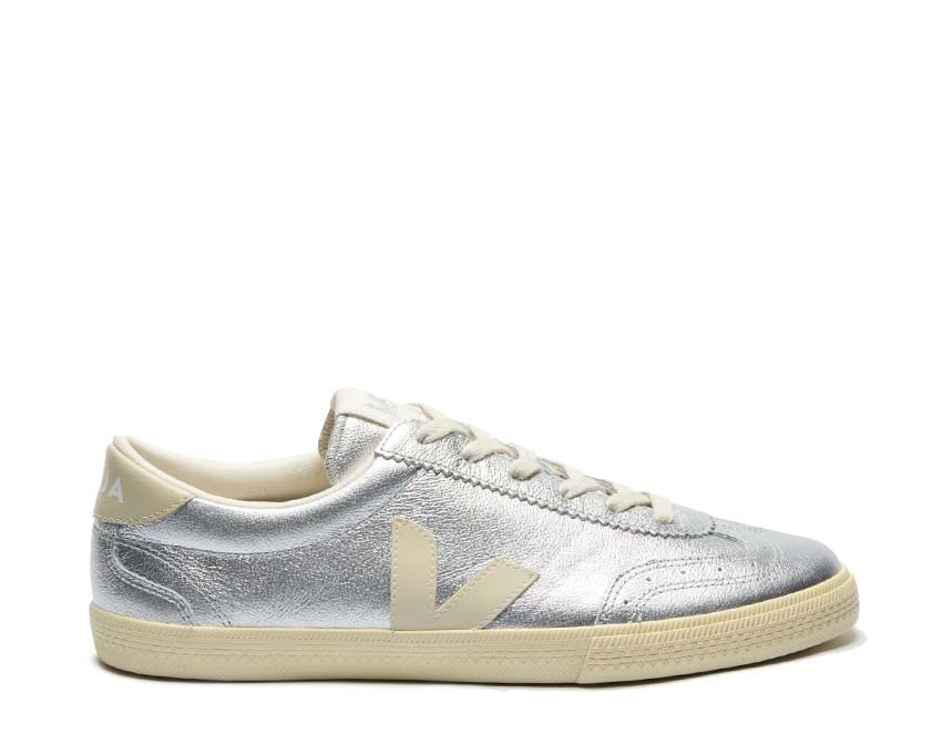 Veja Volley O.T. Leather