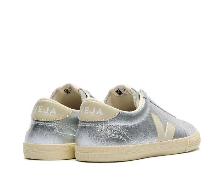 Veja Volley O.T. Leather