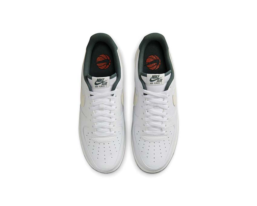 Nike Air Force 1 '07 LV8