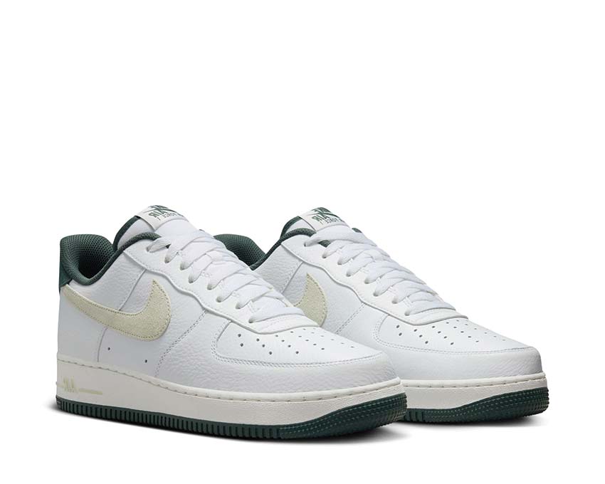 Nike Air Force 1 '07 LV8