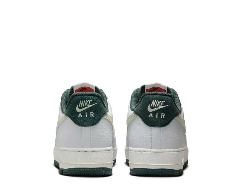 Nike Air Force 1 '07 LV8