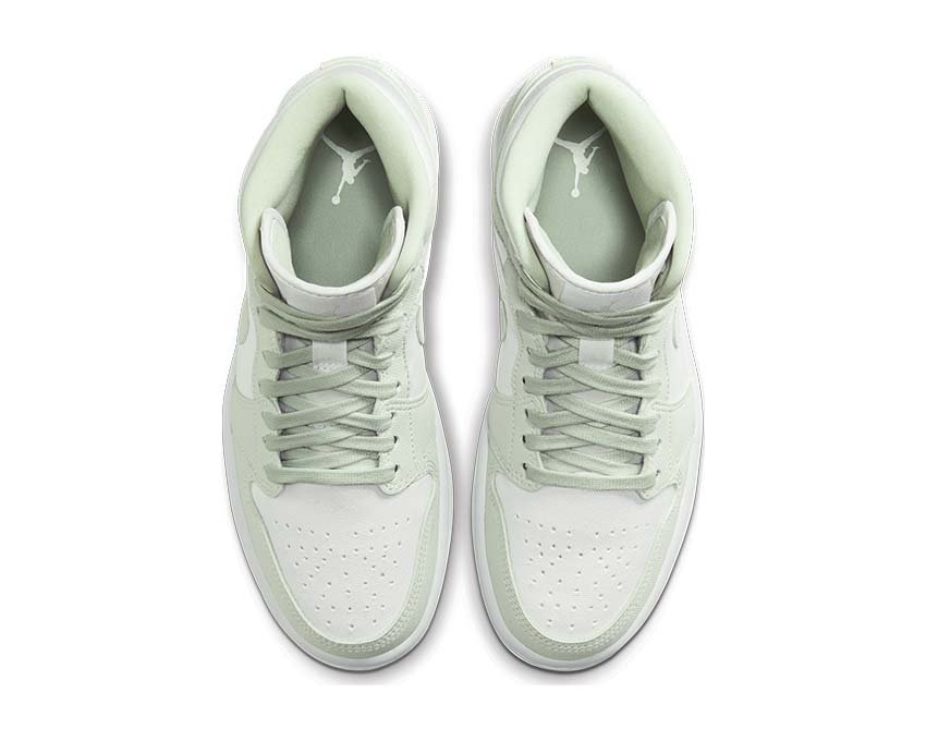 Air Jordan 1 Mid W