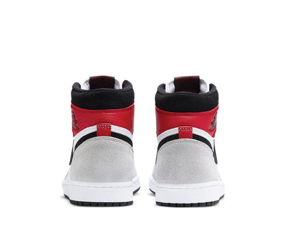 Air Jordan 1 Retro High OG "Light Smoke Grey"