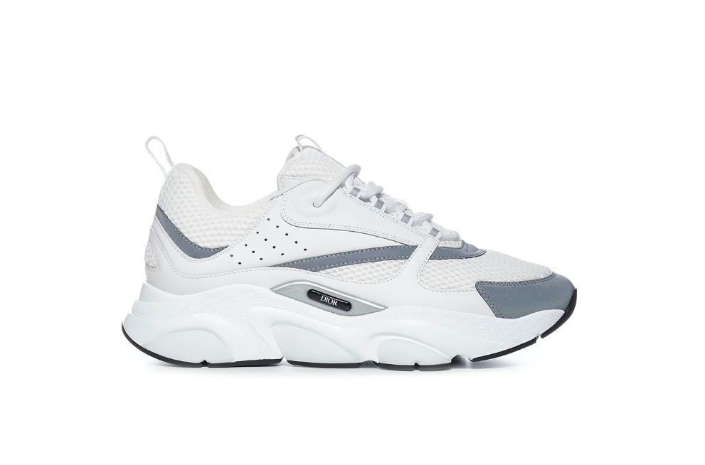 B22 Sneakers
