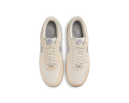 Nike Air Force 1 '07 LV8