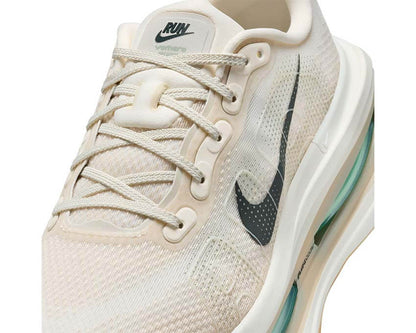 Nike Vomero Premium "Sanddrift"