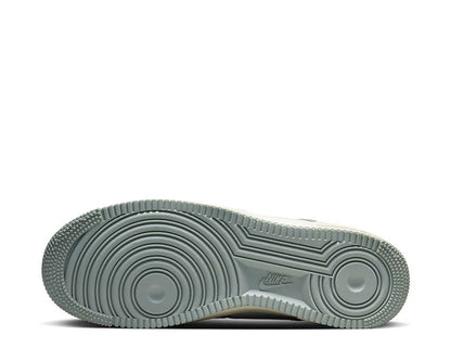 Nike Air Force 1 07 LX