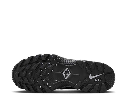 Nike Air Humara QS