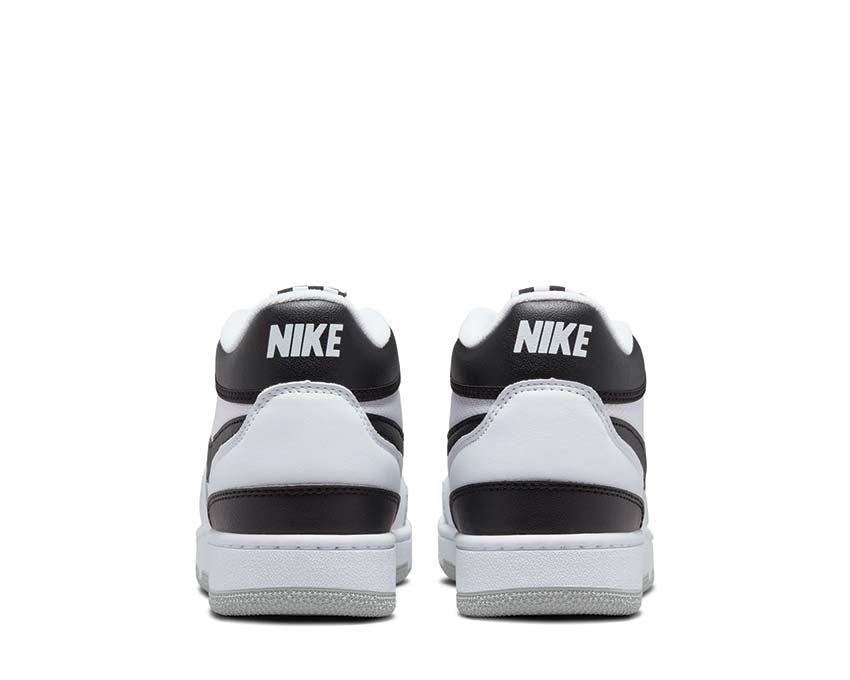 Nike Attack QS SP